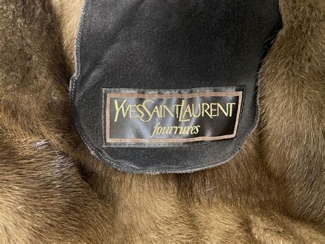 yves saint laurent fourrures